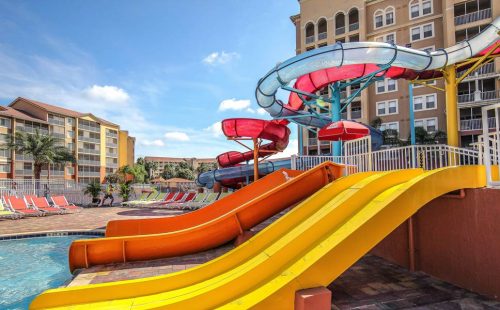 WG-TownCenter-waterpark-slide-plux1it2dllb8r11zcq3q5kapu58vz0u3j6x587xgc (1)